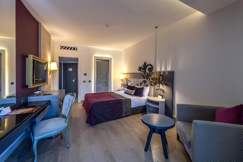 带海景的标准房, Kirman Belazur  Resort & Spa