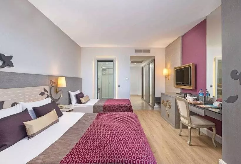 サイドオーシャンビュースタンダードルーム, Kirman Belazur  Resort & Spa