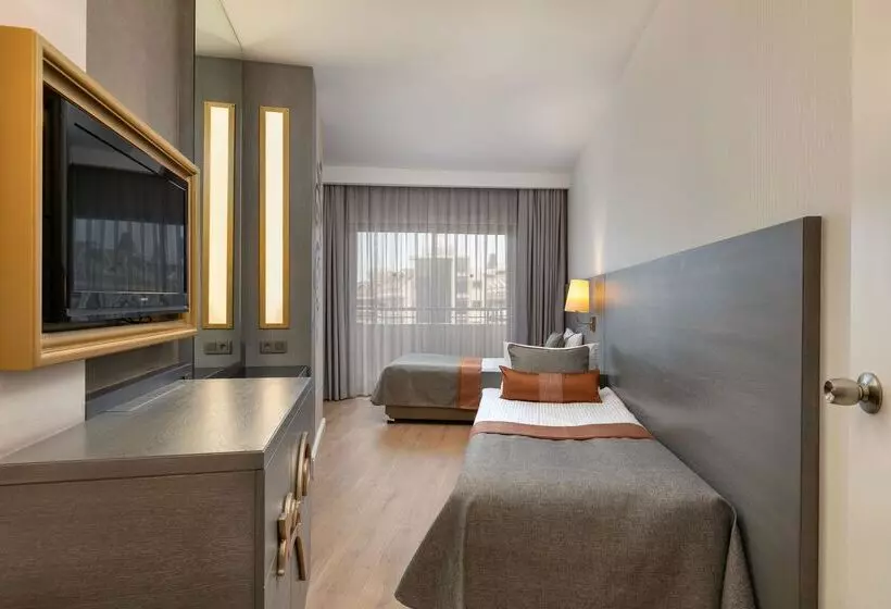 ファミリールーム, Kirman Belazur  Resort & Spa