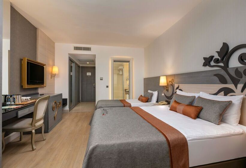 带海景的标准房, Kirman Belazur  Resort & Spa