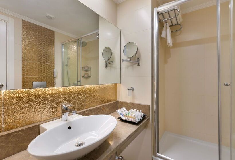 标准间侧面带海景, Kirman Belazur  Resort & Spa