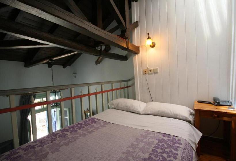 غرفة قياسية فردية, Nostos