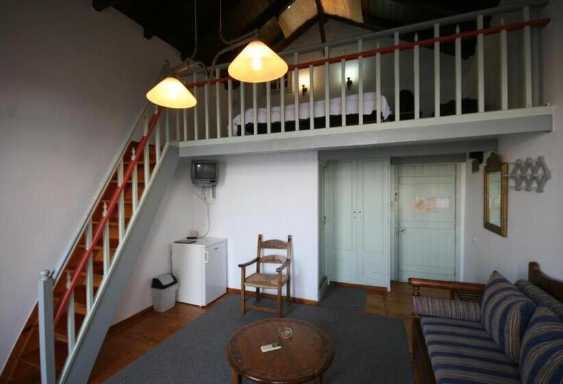 חדר סופריור נוף לים, Nostos