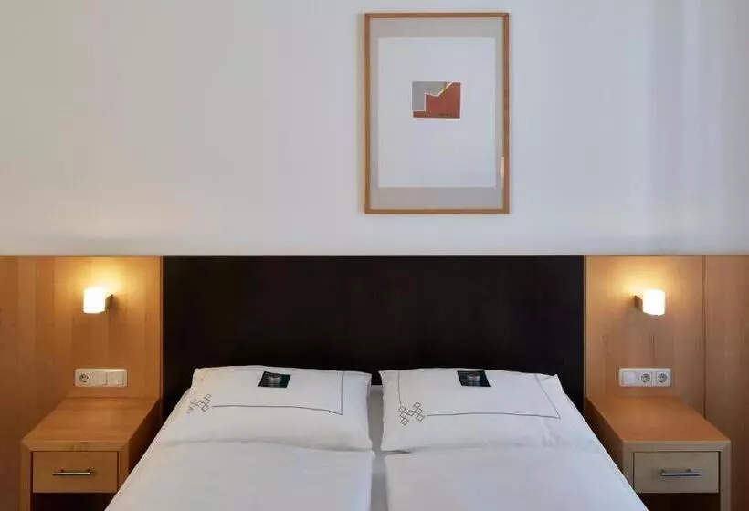Standard Room, Schloss Hohenkammer