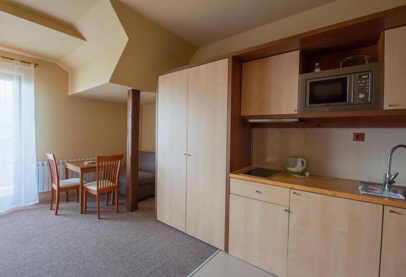 스탠다드 스튜디오, Tatragolf Mountain Resort