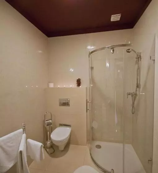 استودیوی استاندارد, Tatragolf Mountain Resort
