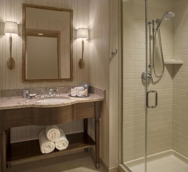 غرفة قياسية سرير كينج, The Sewanee Inn