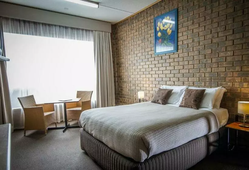 キングサイズベッドのスイートルーム, Mannum Motel