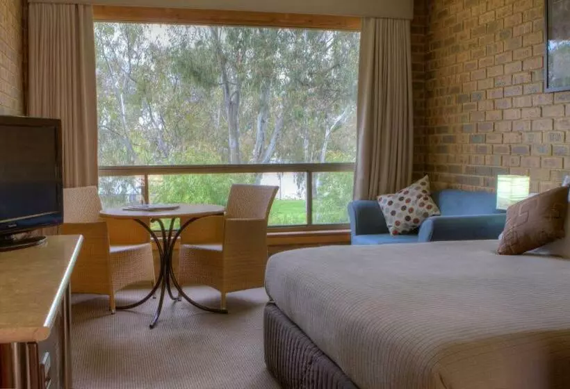 キングサイズベッドのスイートルーム, Mannum Motel