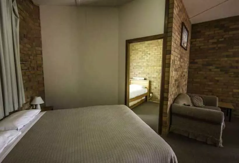 ファミリールーム, Mannum Motel