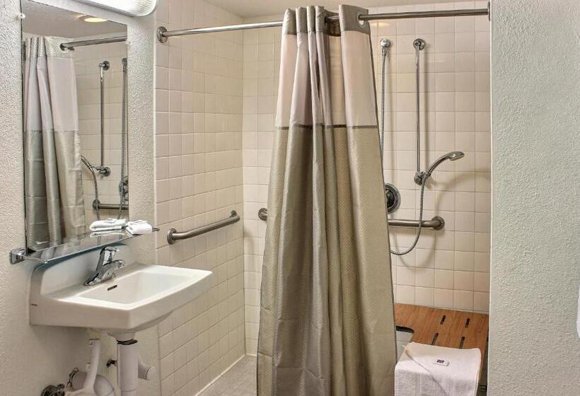 适合残疾人使用的标准间, Motel 6 San Simeon, Ca  Hearst Castle Area