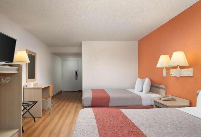 장애인을 위한 스탠다드 룸, Motel 6 San Simeon, Ca  Hearst Castle Area