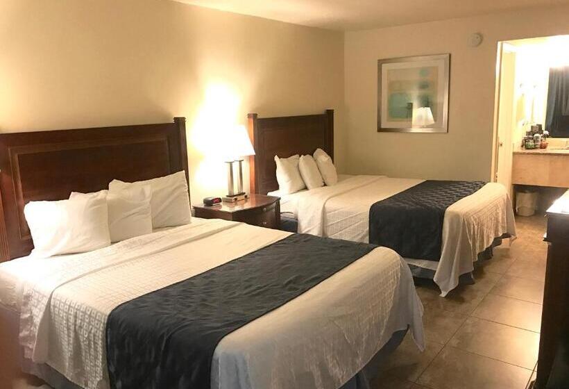 Номер Стандарт, At Home Inn  Fort Pierce