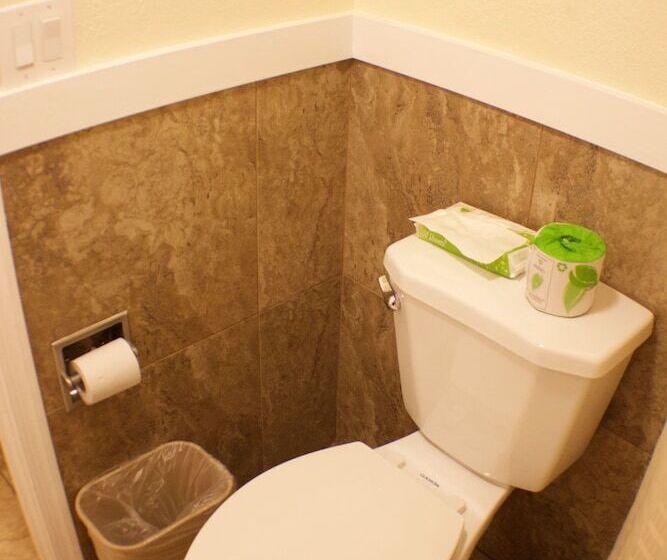 غرفة قياسية, At Home Inn  Fort Pierce