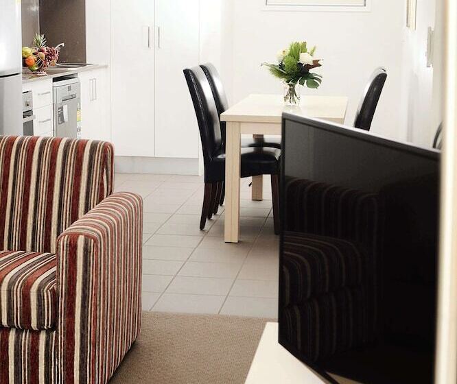 شقة غرفتين, Oaks Moranbah Suites