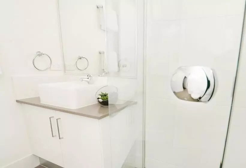 آپارتمان 1 خوابه, Oaks Moranbah Suites