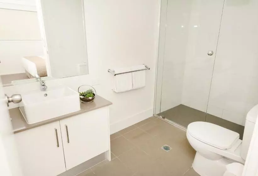 آپارتمان 2 خوابه, Oaks Moranbah Suites