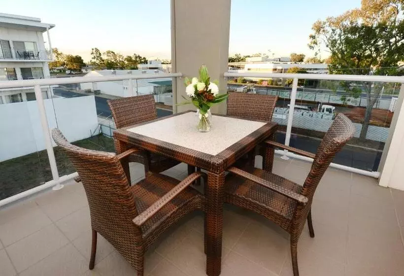 آپارتمان 2 خوابه, Oaks Moranbah Suites