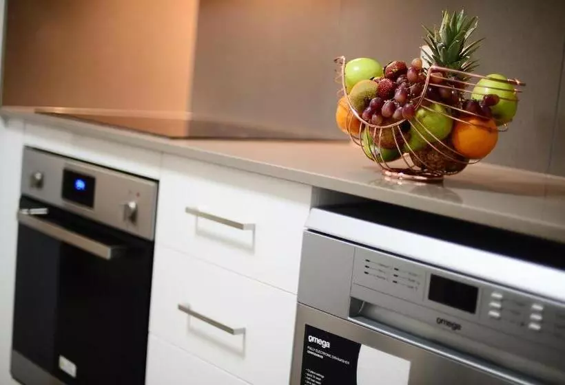 آپارتمان 2 خوابه, Oaks Moranbah Suites