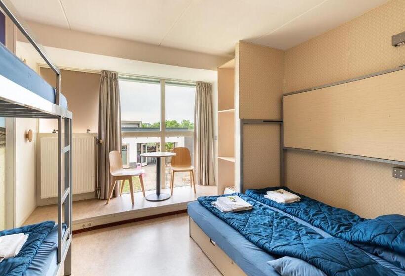 Семейный Номер, Stayokay Hostel Egmond