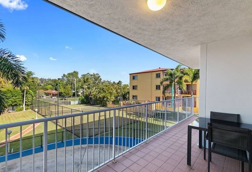 شقة غرفتين, White Crest Apartments