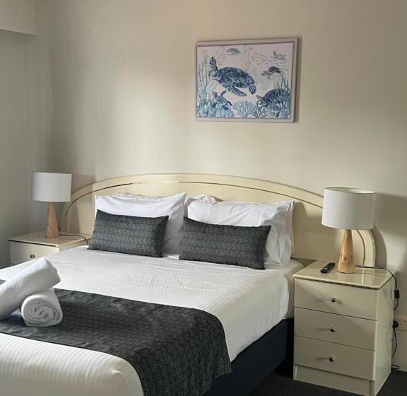 شقة غرفتين, White Crest Apartments