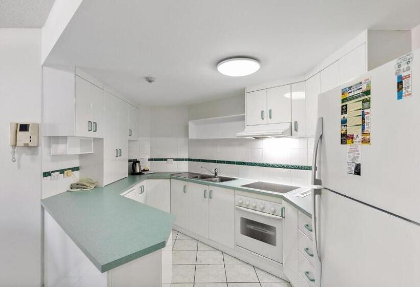 شقة غرفتين, White Crest Apartments