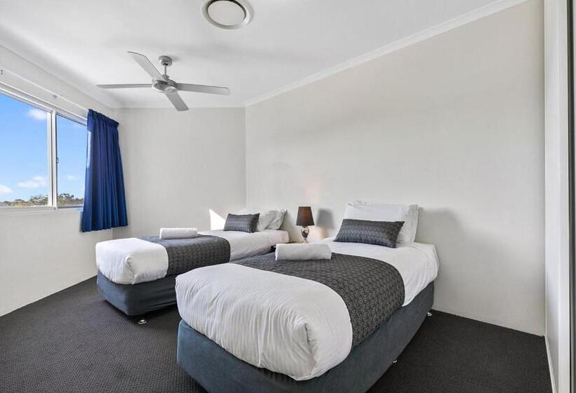 آپارتمان سوپریور 3 خوابه, White Crest Apartments