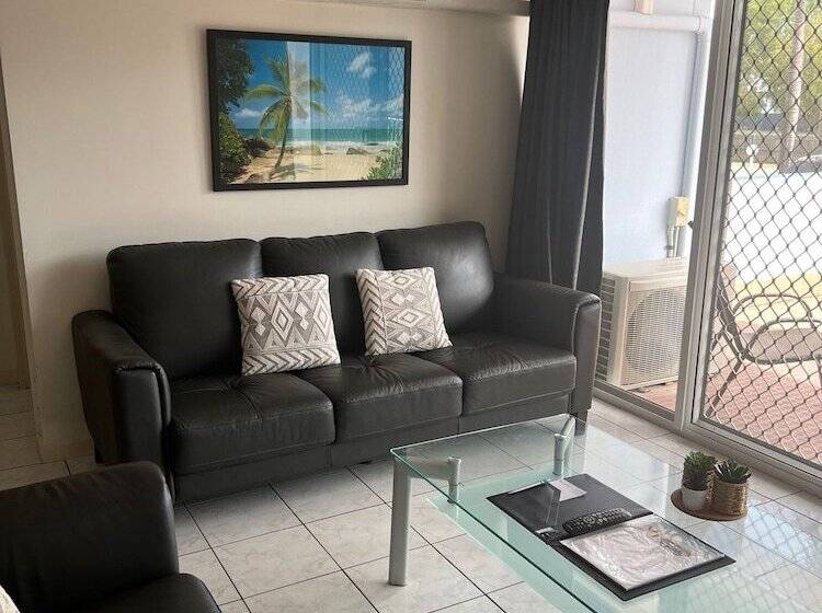 Апартаменты 1 Спальня, White Crest Apartments
