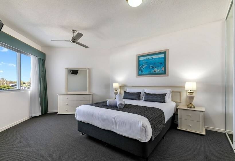 شقة غرفتين, White Crest Apartments