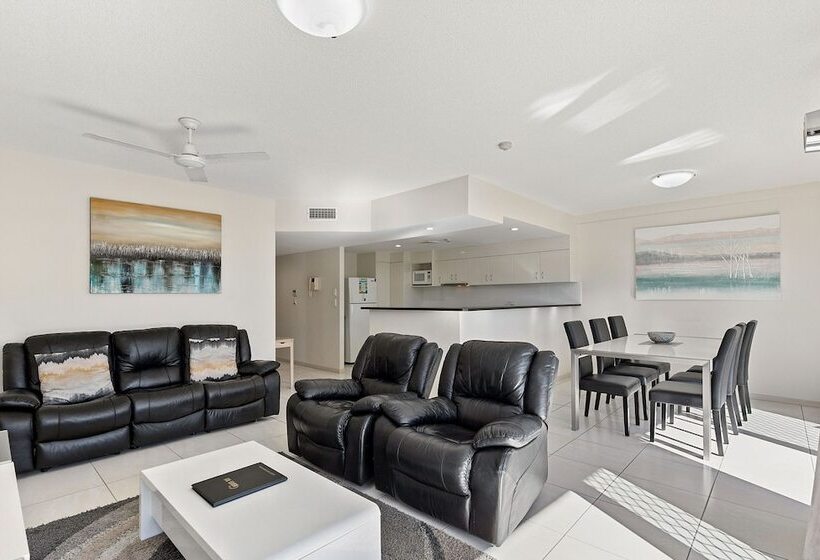Апартаменты Superior 3 Спальни, White Crest Apartments