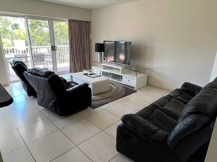 3ベッドルームのスーペリアアパートメント, White Crest Apartments