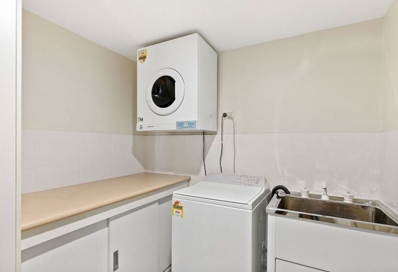 شقة سوبيريور 3 غرف نوم, White Crest Apartments