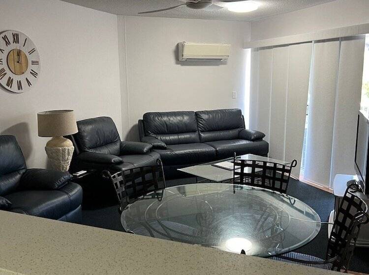 شقة سوبيريور غرفتين, White Crest Apartments