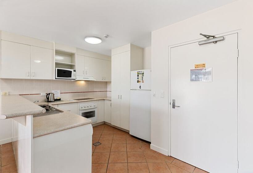 شقة غرفتين, White Crest Apartments