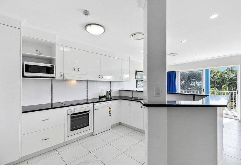 آپارتمان سوپریور 3 خوابه, White Crest Apartments