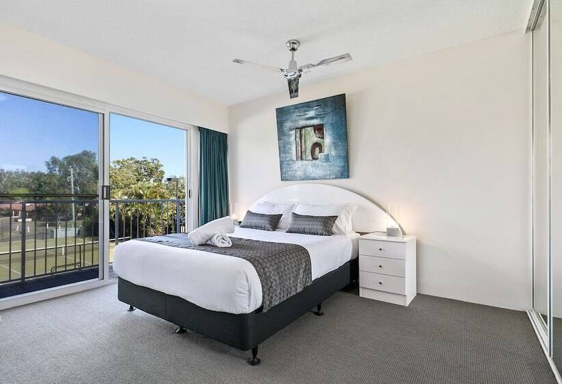 شقة غرفتين, White Crest Apartments