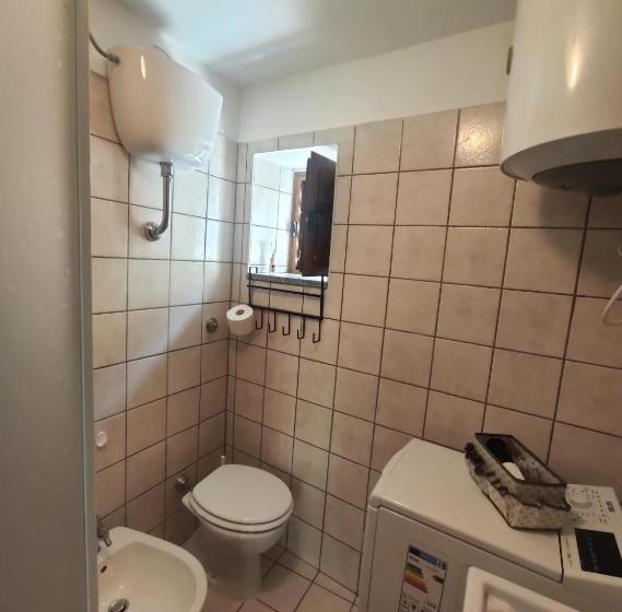 شقة غرفة واحدة, A Casa Di Nonna