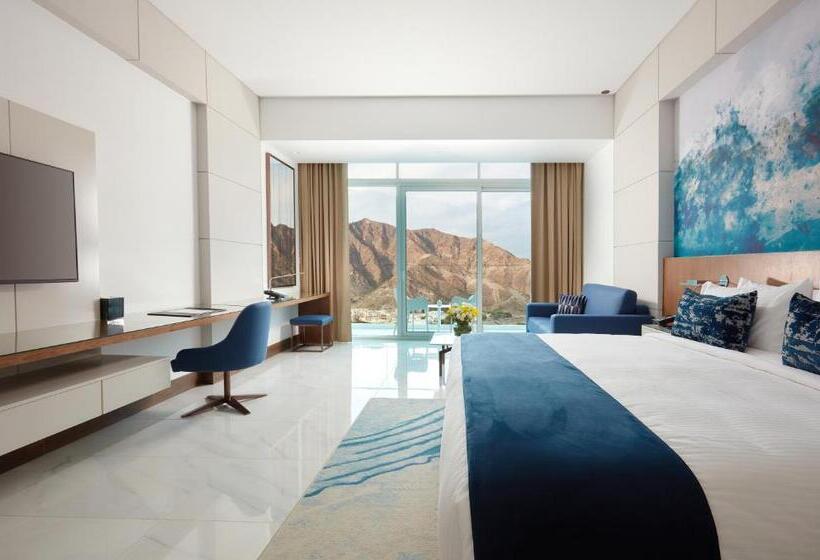 اتاق سوپریور با تخت بزرگ, Royal M Al Aqah Beach Resort By Gewan