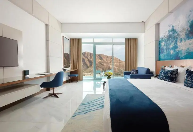 اتاق سوپریور با تخت بزرگ, Royal M Al Aqah Beach Resort By Gewan