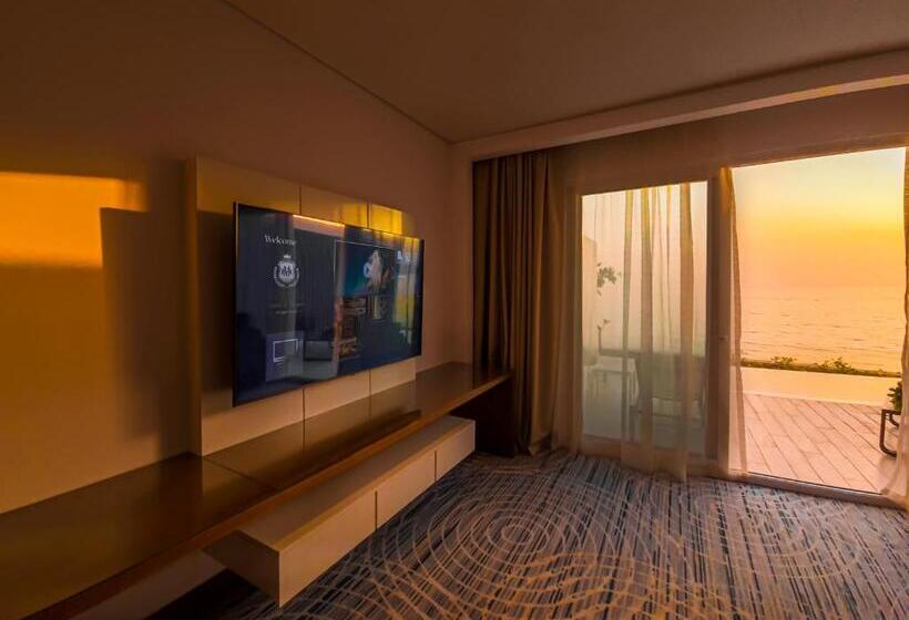 Вилла 3 Спальни с Бассейном, Royal M Al Aqah Beach Resort By Gewan