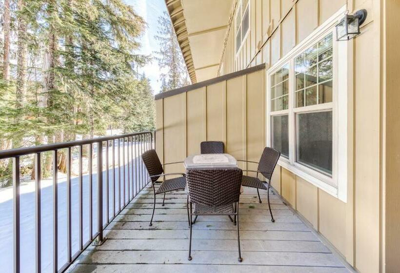Апартаменты 2 Спальни, The Chefs Chalet At Collins Lake