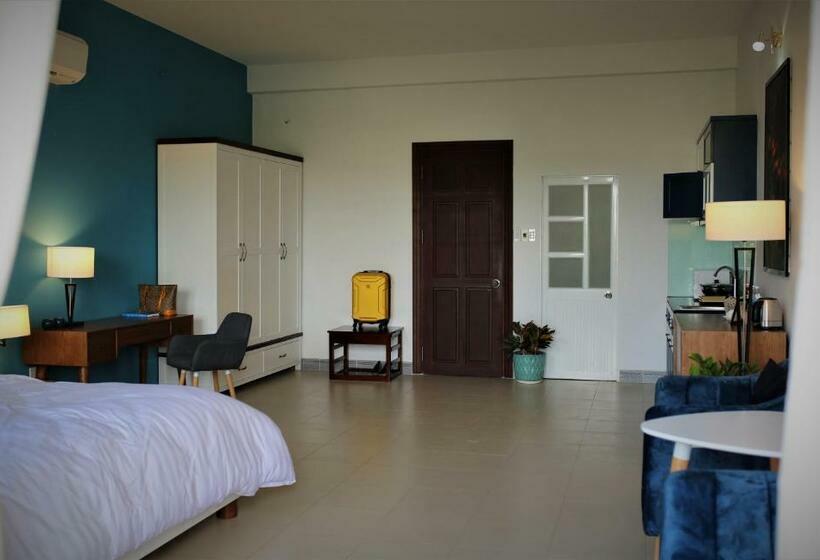 سوئیت با بالکن, Brighton Boutique