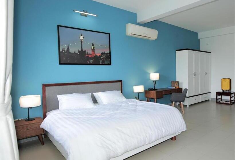 سوئیت با بالکن, Brighton Boutique