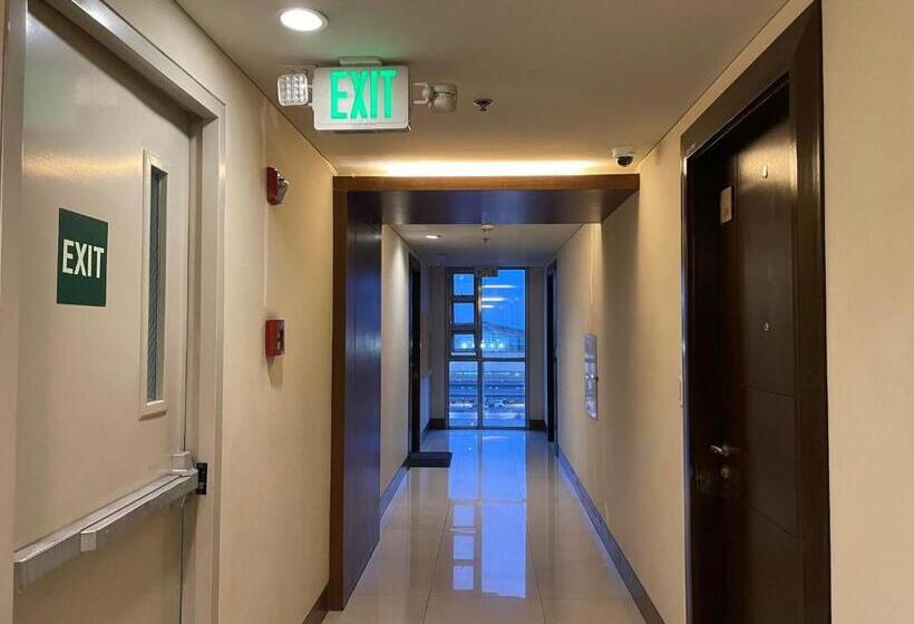 استودیو استاندارد با بالکن, One Palm Tree Villas Short Walk Via Runway Manila Naia T3