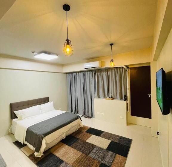 استودیو استاندارد با بالکن, One Palm Tree Villas Short Walk Via Runway Manila Naia T3