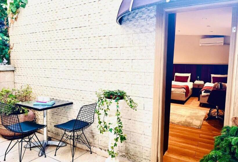 ガーデンビュースタンダード４ベッドルーム, Beşiktaş Konuk