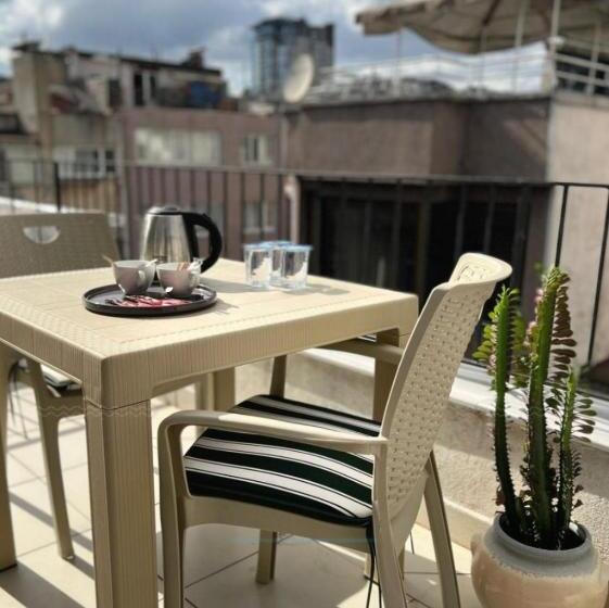 テラス付スタンダードルーム, Beşiktaş Konuk