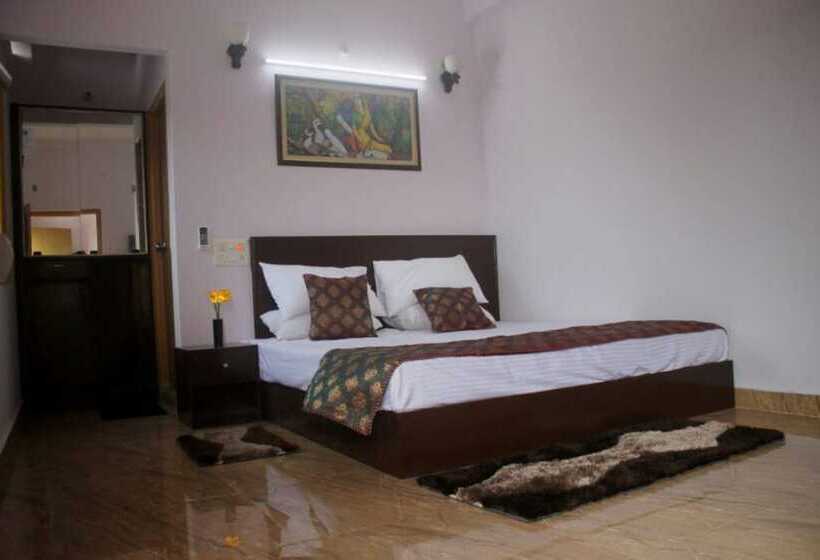 ファミリールーム, Ds Residency Varanasi Prime Location Parking