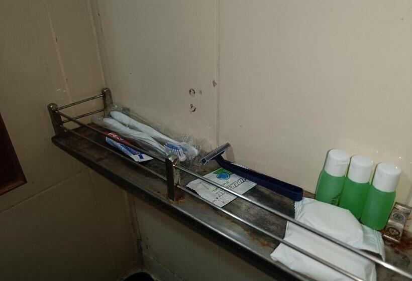 行政三人间, Gt Grande Hotel Near Us Consulate